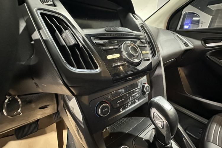 Used Ford Focus 2017 Sedan 1.6L Automatic Fashion Edition Smart Drive Version