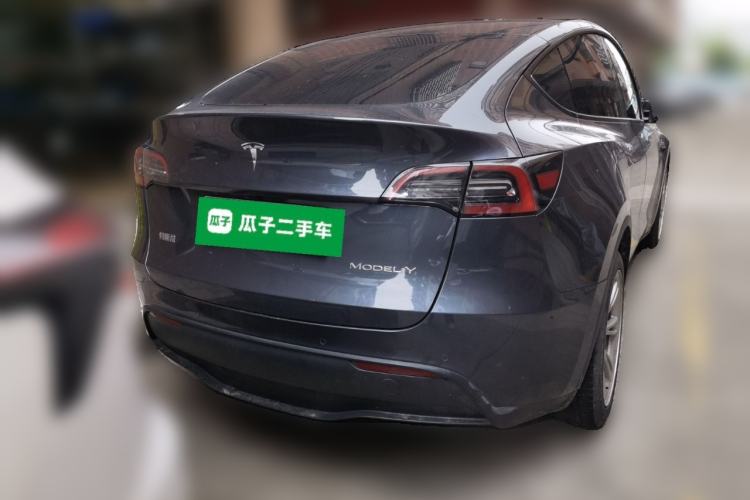 Used Tesla Model Y 2023 Long-Range All-Wheel-Drive Version
