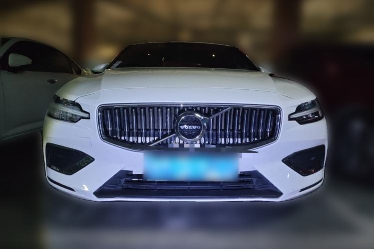 Used Volvo S60 2022 B4 Zhiyi Luxury Edition Front