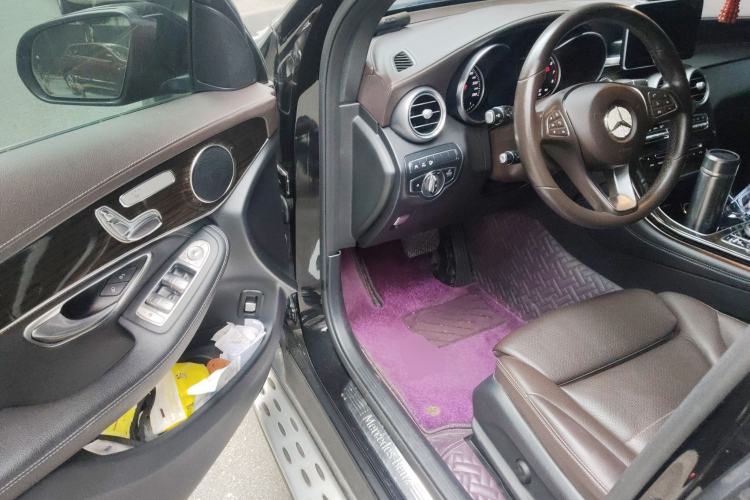 Used Mercedes-Benz GLC 2018 GLC 260 4MATIC Luxury Model Driver Seat