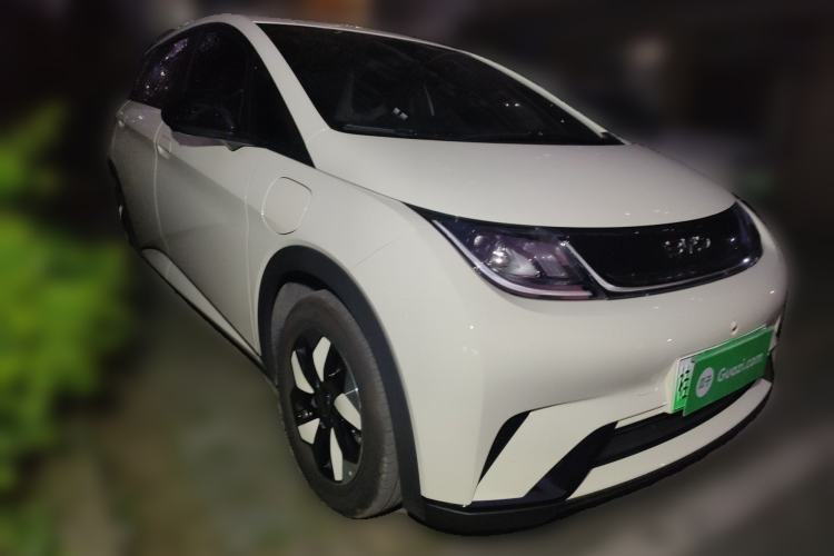 Used BYD Dolphin 2025 420km Free Edition Front Right 45 Deg