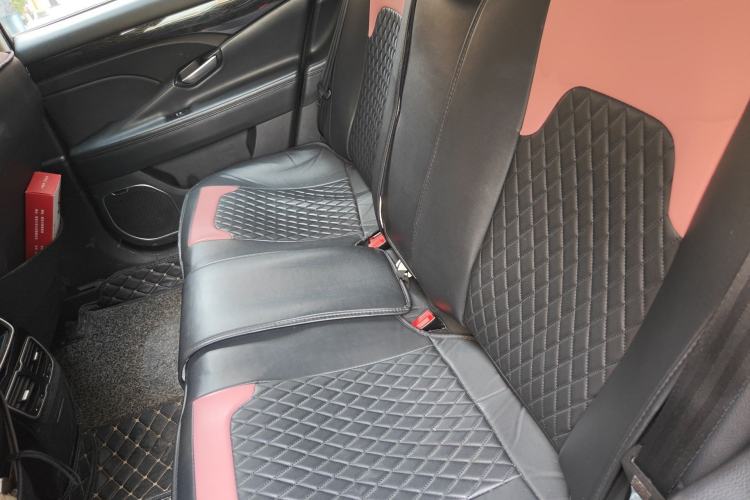 Used Geely Auto Emgrand GT 2015 1.8T Premium Model Left Rear Seat