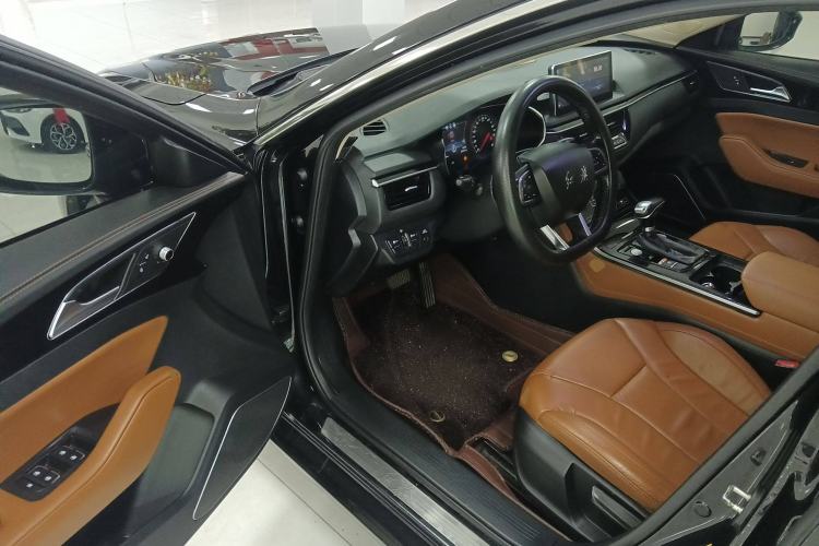 Used Hongqi H5 2018 30TD Dynamic Edition
