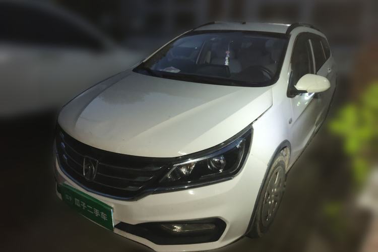 Used Baojun 310W 2017 1.5L Manual Comfort Version China VI Emission Standard