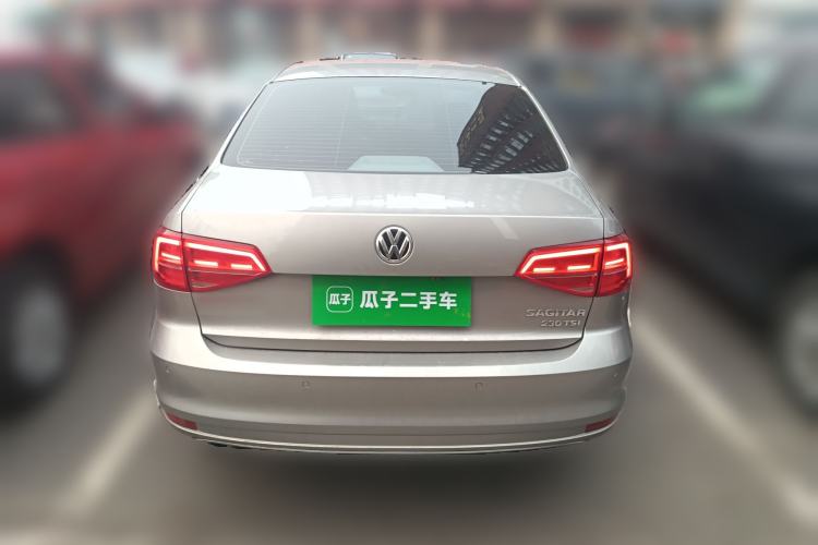 Used Volkswagen Sagitar 2017 230TSI Automatic Luxury Edition
