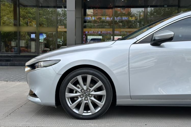 Used Mazda 3 Axela 2021 2.0L Automatic Zhi Rui Edition
