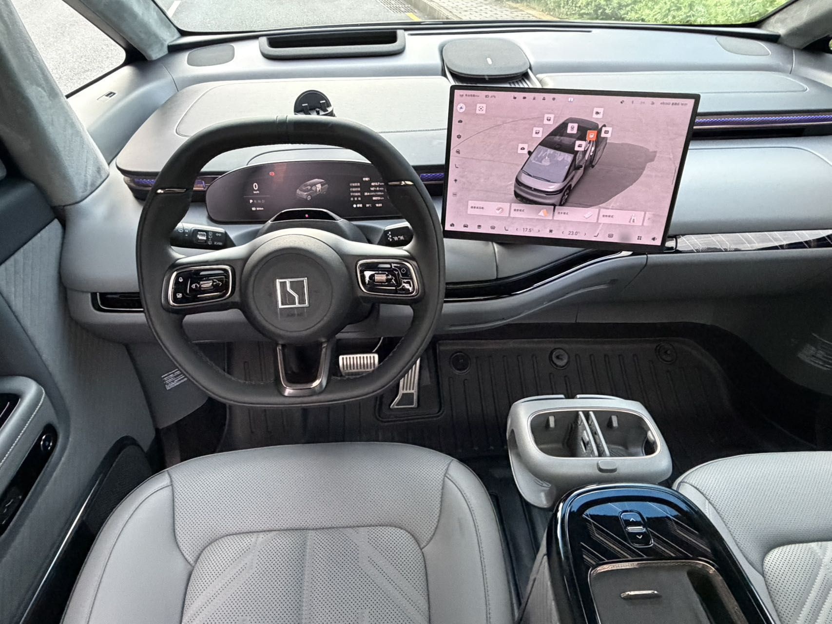 Zeekr MIX 2025 Long-Range Intelligent Driving Edition — снимка 13