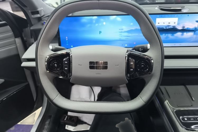 Used Geely Galaxy E8 2025 700 km Long-Range Intelligent Driving Version
