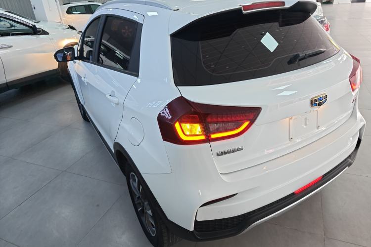 Used Geely Auto Vision X3 2019 Upgraded Model 1.5L Manual Elite Version