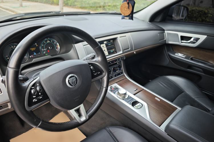 Used Jaguar XF 2013 XF 3.0 SC Prestige Edition