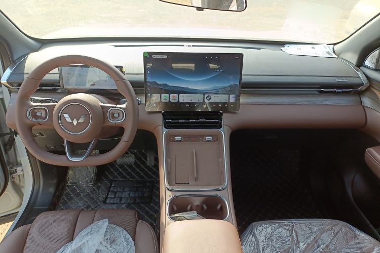 Used Wuling Xingguang S 2025 Model, 130km Leading Edition