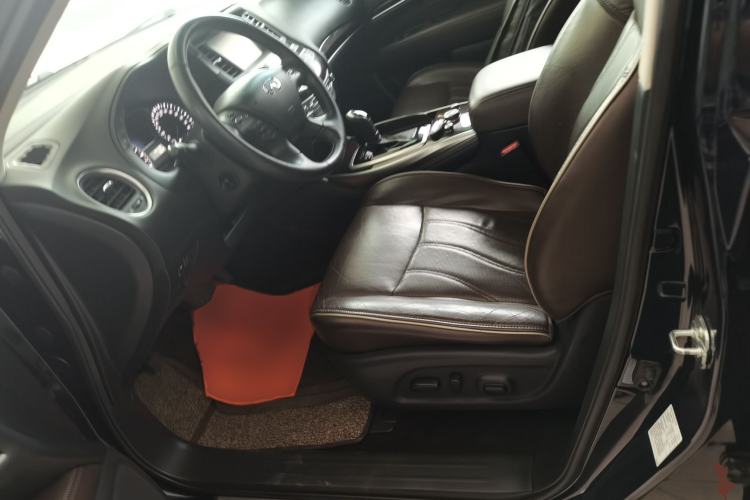 Used Infiniti QX60 2016 2.5 S/C Hybrid Two-Wheel-Drive Excellence Edition China V Standard