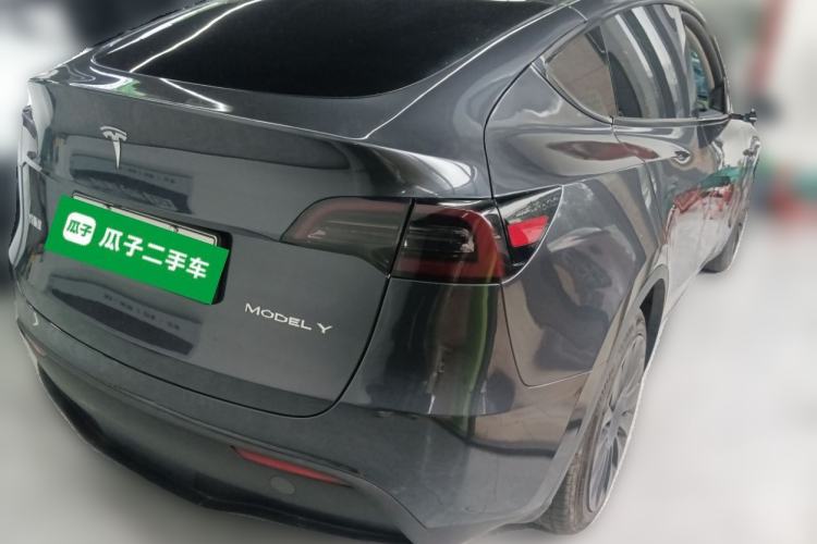 Used Tesla Model Y 2024 Long-Range All-Wheel-Drive Version Rear Right 45 Deg