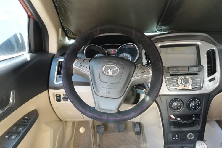 Used FAW Yingzhi G3 2014 1.5L Manual ZhiZun Edition Steering Wheel
