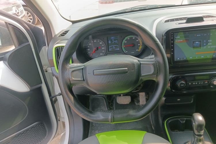 Used Roewe Clever 2021 302 km New Four-Seater Super-Efficient Version
