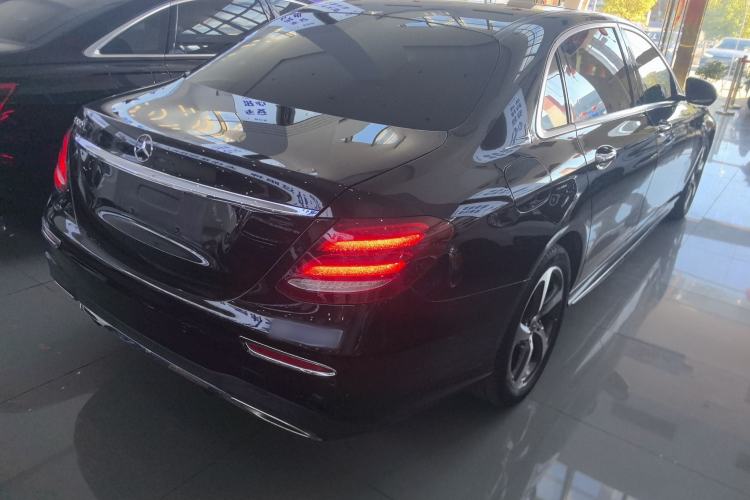 Used Mercedes-Benz E-Class 2017 E 300 L Sporty and Stylish Model
