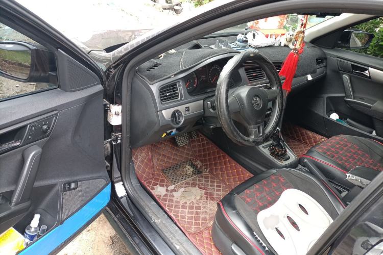 Used Volkswagen Lavida 2013 Revised Classic 1.6L Automatic Fashion Edition
