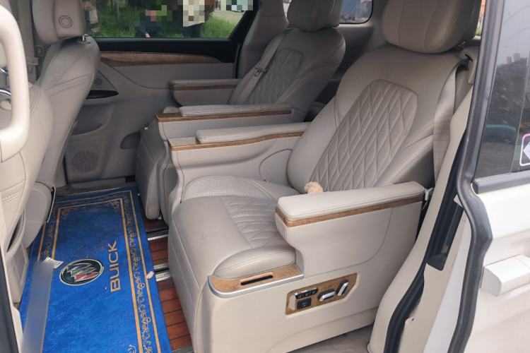 Used Buick GL8 2018 ES 28T Comfort Model China VI Standard
