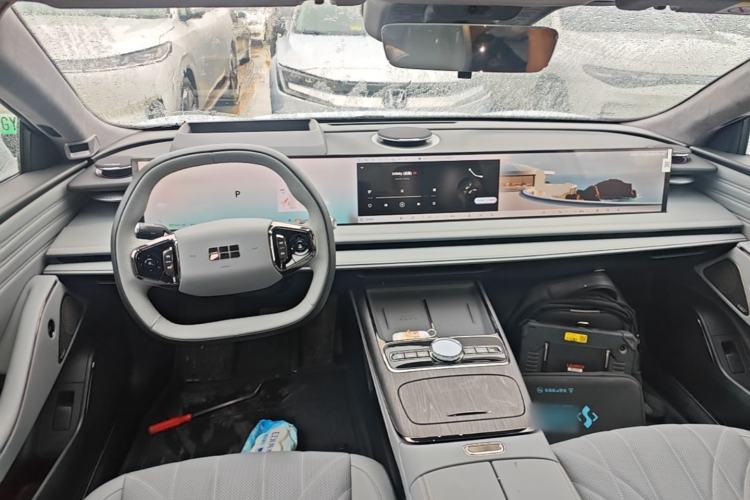 Used Geely Galaxy E8 2025 700 km Long-Range Intelligent Driving Version
