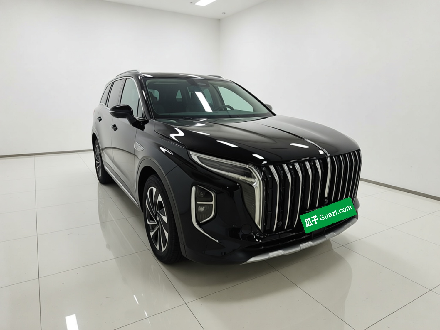 Hongqi HS7 PHEV 2024 2.0T PHEV Four-Wheel Drive Flagship Edition 7 Seats — снимка 3