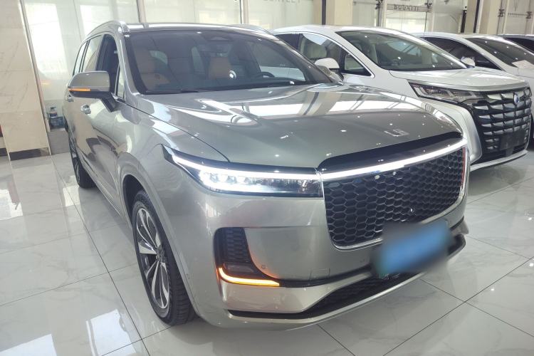 Used Li Auto ONE 2021 Extended-Range 6-Seater Version Front Right 45 Deg