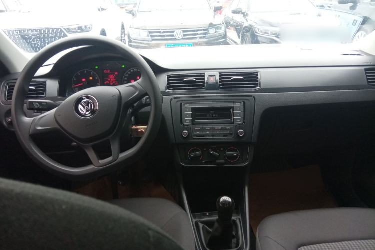 Used Volkswagen Santana 2021 1.5L Manual Fashion Edition Center Console