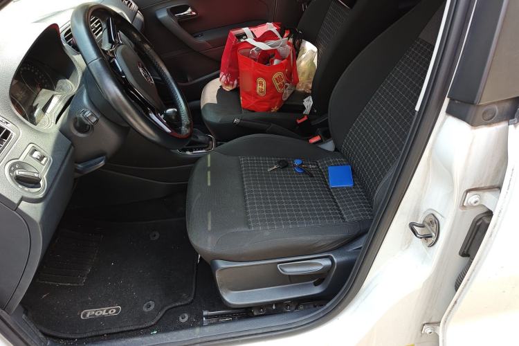 Used Volkswagen Polo 2016 1.6L Automatic Comfort Model