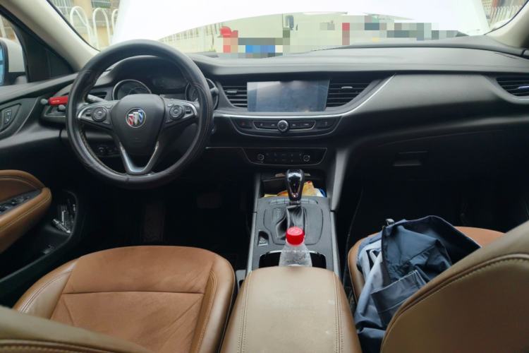 Used Buick Regal 2017 20T Elite Edition Center Console