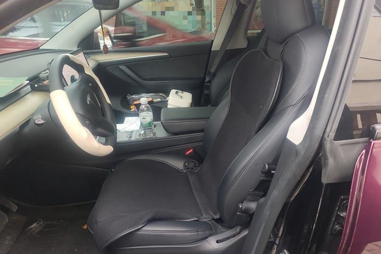 Used Tesla Model Y 2022 Rear-Wheel-Drive Version
