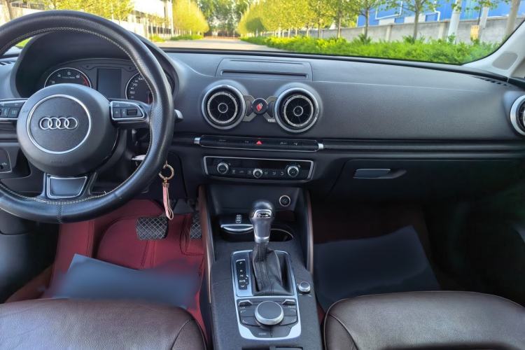 Used Audi A3 2014 Limousine 35 TFSI Automatic Comfort Model