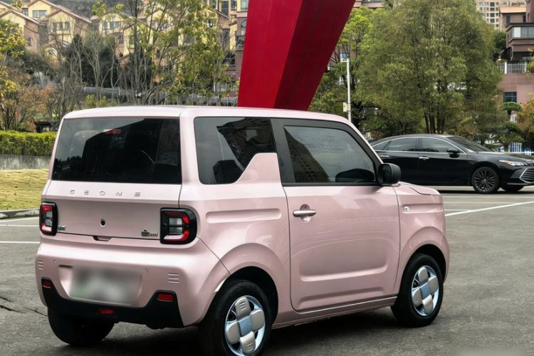 Used Geely Galaxy Panda 2023 Panda Mini 200km Endurance Bear