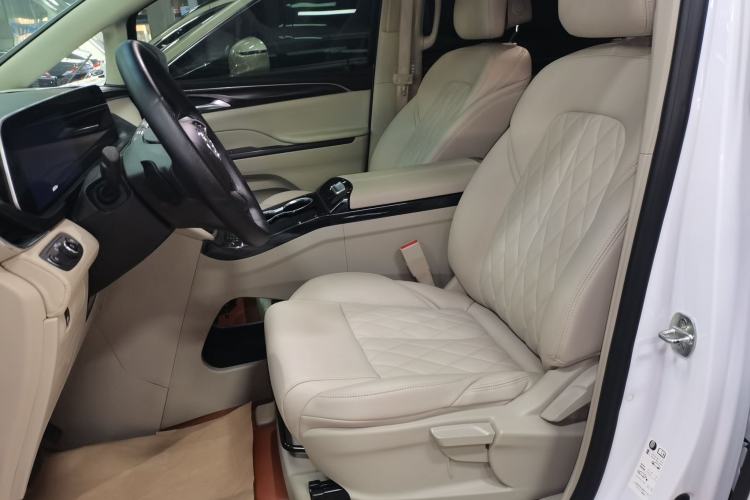 Used Buick GL8 2022 ES Landtrek 653T Comfort Edition
