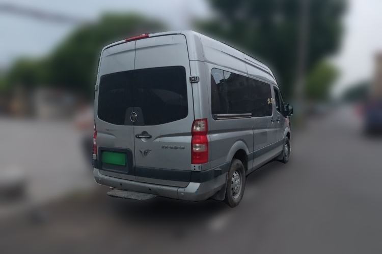 Used Foton Toano 2023 2.0T Automatic Jixiang Multi-Function Long-Wheelbase Mid-Height Rear Single Tire – Available in 6/7/9-Seater Configurations
