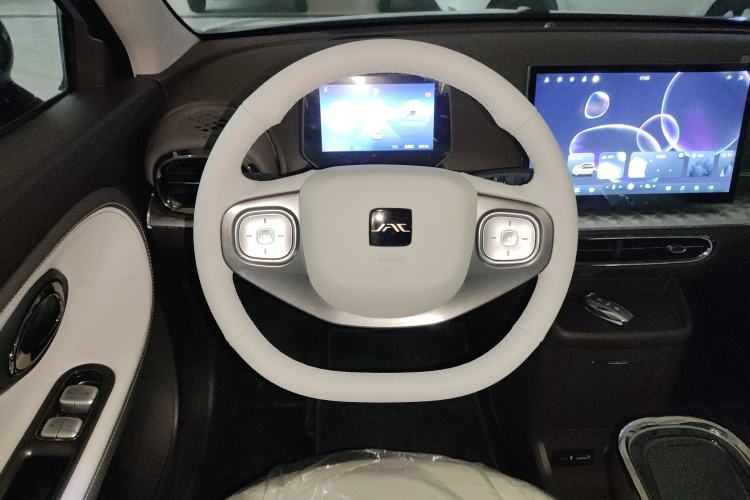 Used JAC Yiwei 3 2024 Beloved Edition 330km Air+
