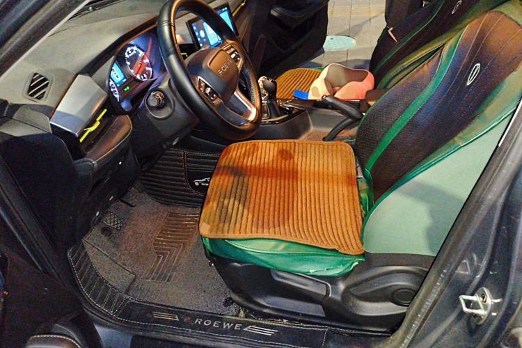 Used Roewe i5 2021 1.5L Manual Platinum Edition
