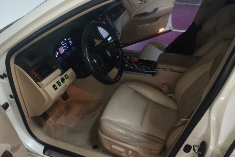 Used Toyota Crown 2012 2.5L Royal Comfort Edition Left Front Seat