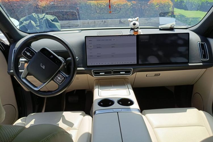 Used Li Auto L9 2022 Max model Interior 2