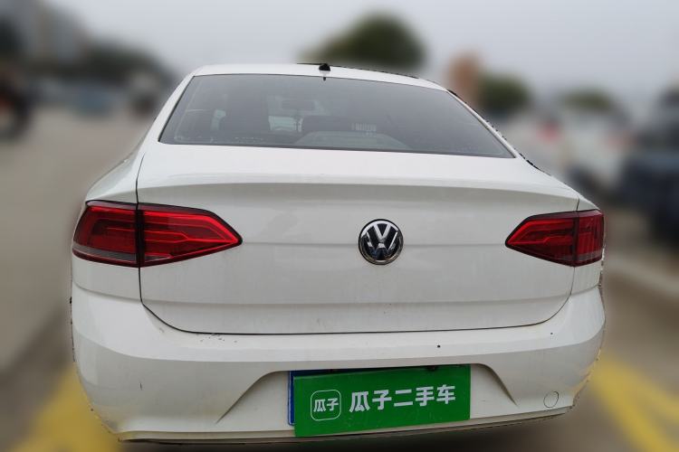 Used Volkswagen Lamando 2015 230TSI DSG Fashion Edition
