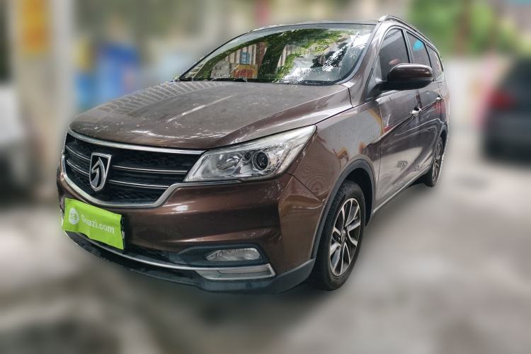 Used Baojun 730 2017 1.5T Manual Fashion Version 7 Seats China V Emission Standard