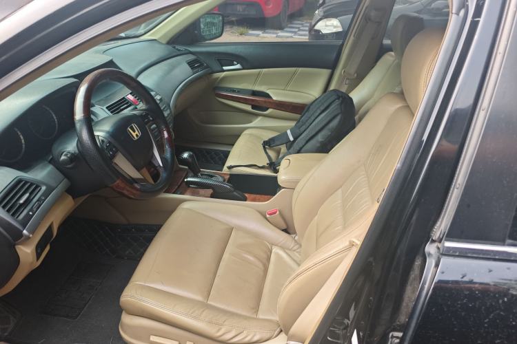 Used Honda Accord 2012 2.0L SE
