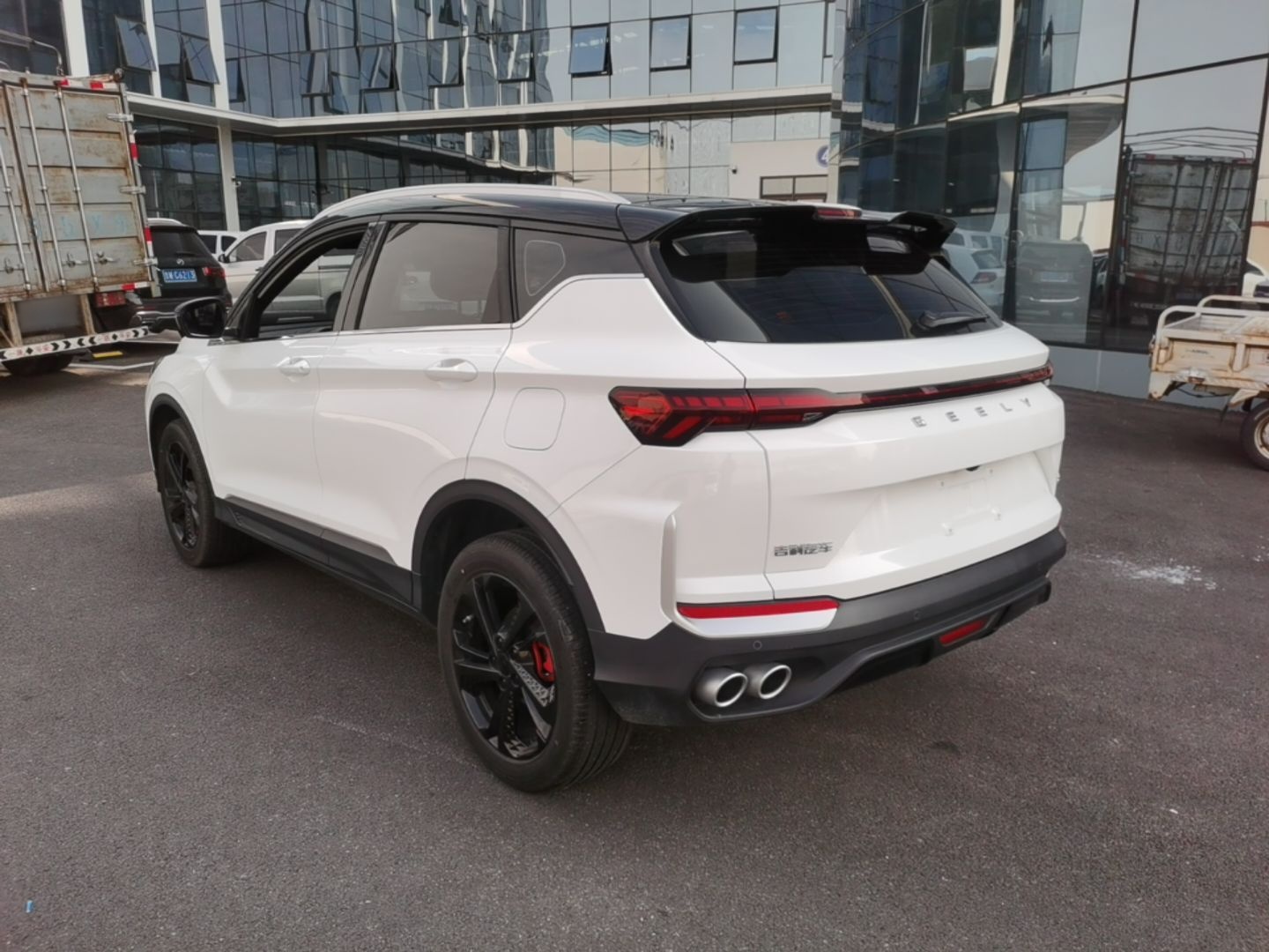 Geely Auto Coolray 2025 Bin Yue L 1.5T DCT Starlight Edition — снимка 4