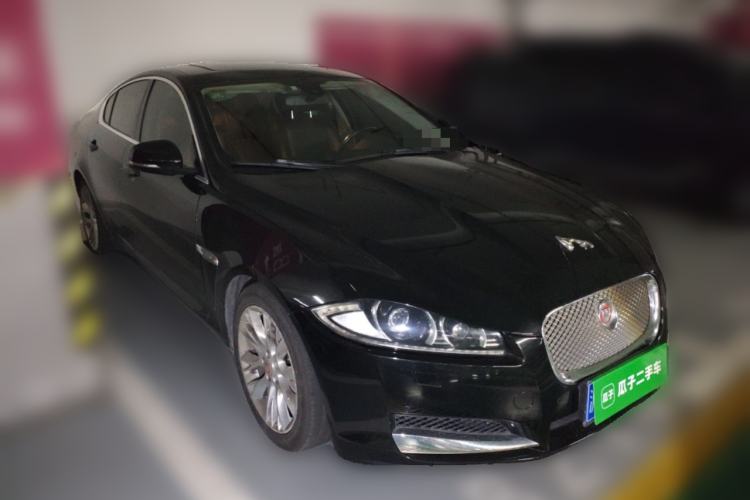 Used Jaguar XF 2014 XF 2.0T Prestige Edition Front Right 45 Deg
