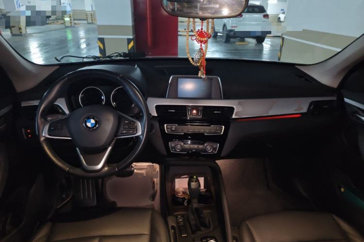 Used BMW X1 2018 sDrive20Li Leading Model Center Console