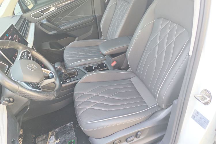 Used Volkswagen Tiguan L 2023 330TSI Automatic Two-Wheel Drive Smart Edition Left Front Seat