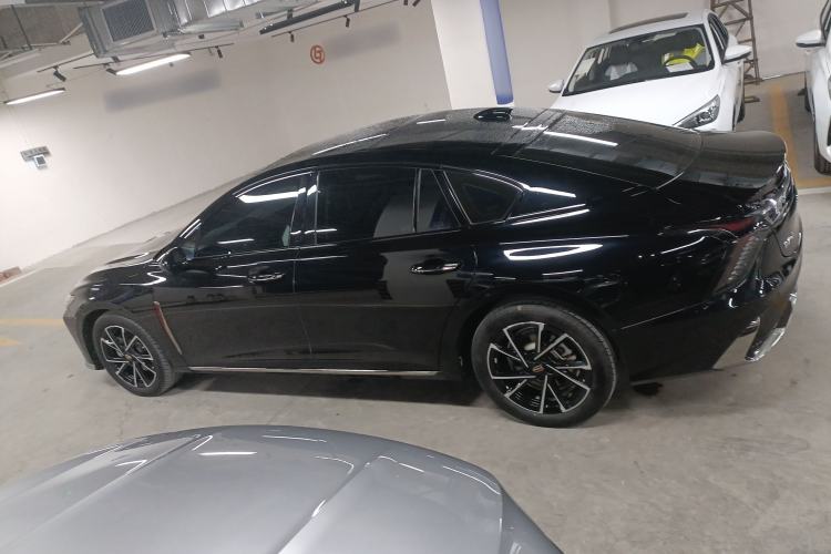 Used Hongqi H6 2024 2.0T ZhiMei Edition