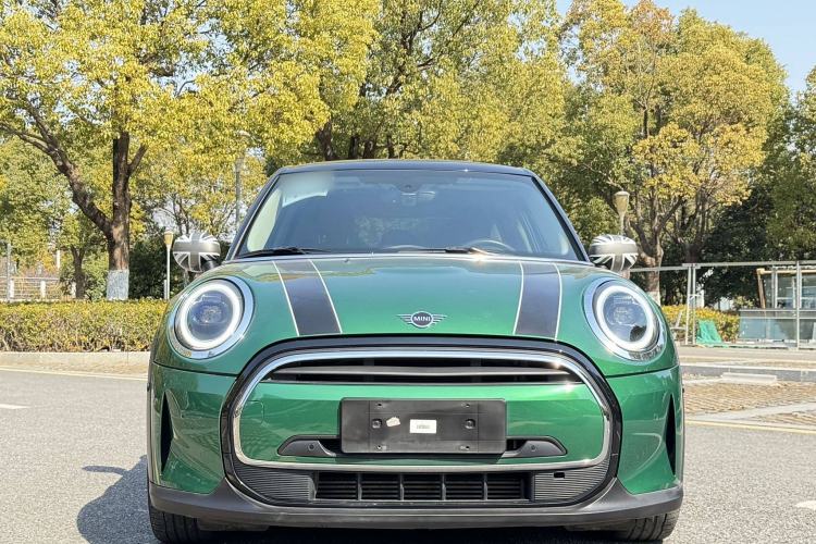 Used MINI MINI 2022 Updated 1.5T COOPER Classic Edition Five-Door Version