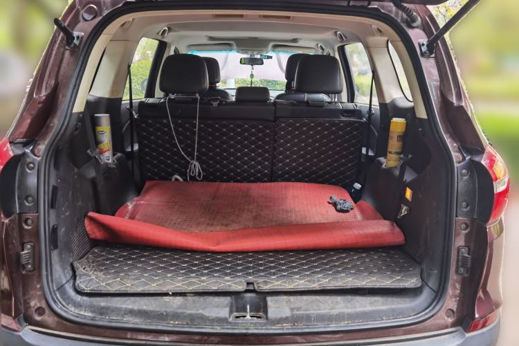 Used SWM X7 2016 1.8L Manual Luxury Edition 7 Seats Trunk