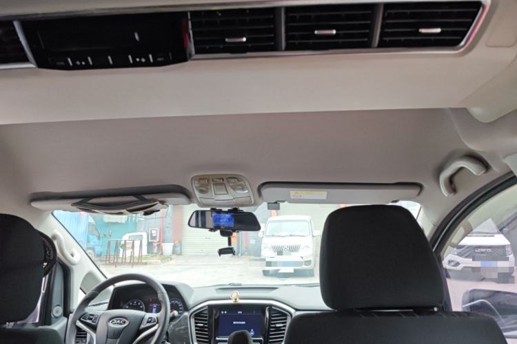 Used JAC Refine M4 2016 2.0L Manual Luxury Version