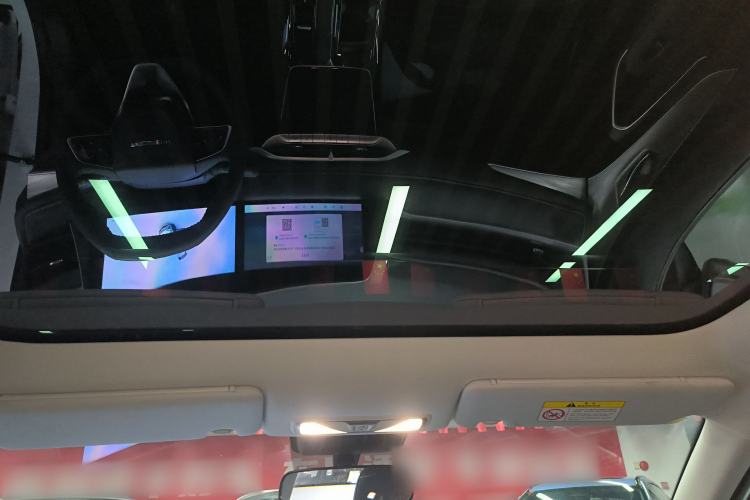 Used Venucia V DD-i 2025 Orca 150km Joyful Journey Edition
