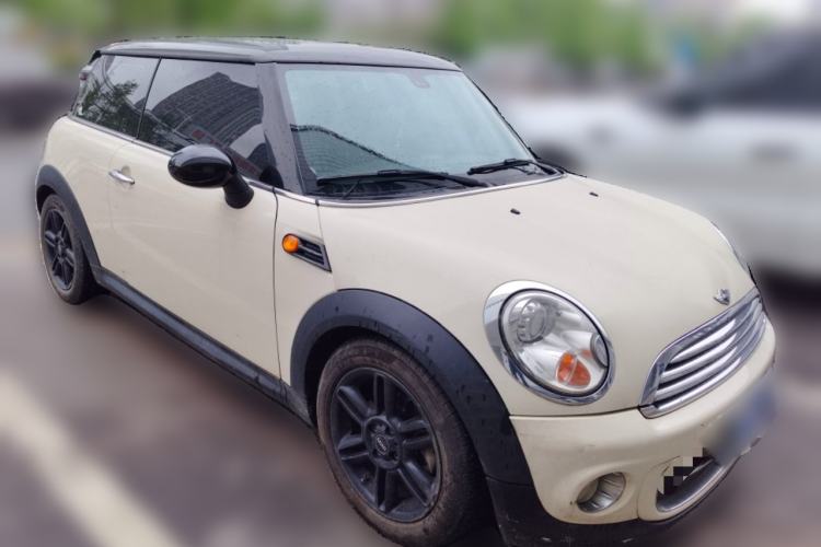 Used MINI 2011 1.6L COOPER Excitement Front Right 45 Deg